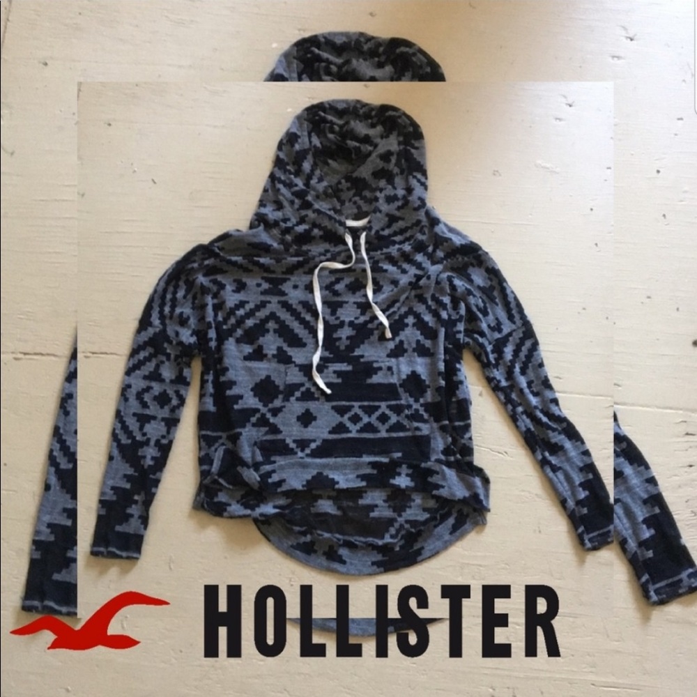 👍3/$10 (XS) Holister Long Sleeve Poncho Top